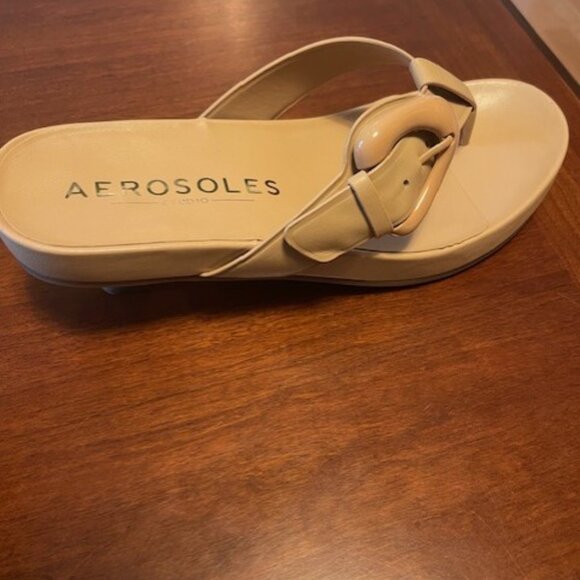 NEW AEROSOLES Women's shoes - Picture 3 of 5